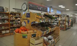458-biocoop-auriol-bioestella-magasin-bio-legume-fruit-saison-potiron-courge.webp